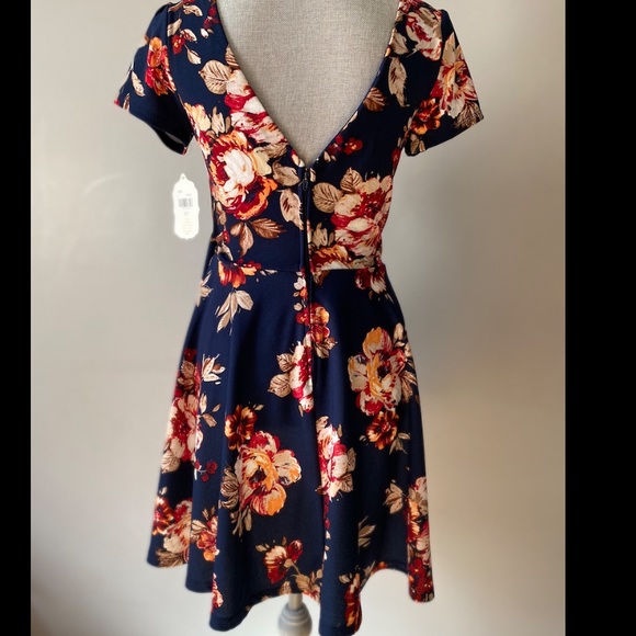 Altar’d State Mila Multi Navy Floral Dress - Picture 9 of 10